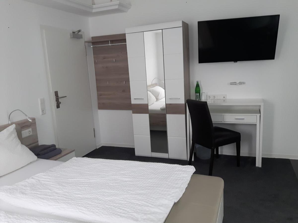 Hotel St. Hubertus Wallmerod エクステリア 写真